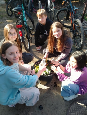 490328418_1247025964090257_8442378915581873727_n