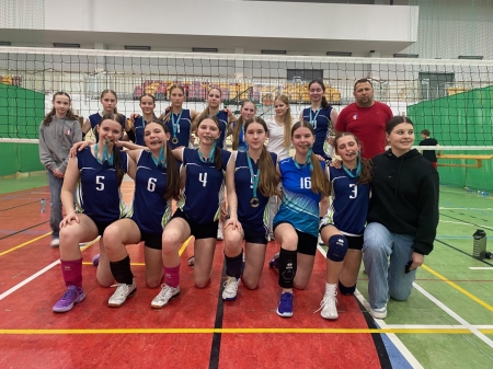 ZŁOTE SIATKARKI - ZAWODY MIĘDZYPOWIATOWE